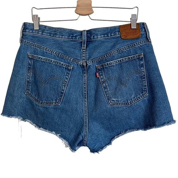 Levi's 501 Denim Cutoff Shorts Vintage with Button Fly Size 33 - Picture 9 of 14